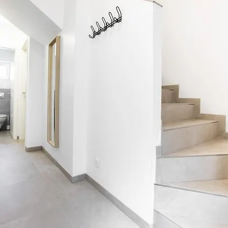 Maison 3 Avec Terrasse Cote Champ